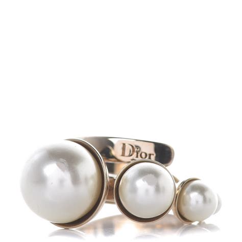 dior pearl